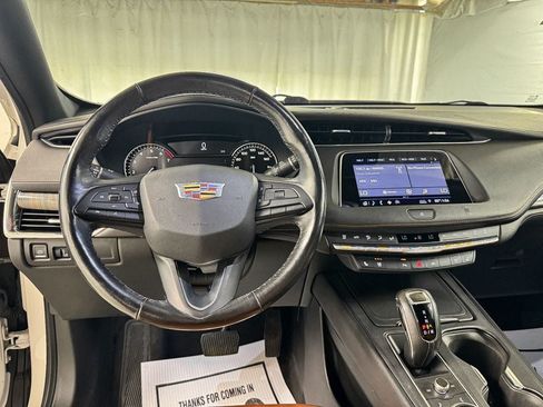 Used 2019 Cadillac XT4 Premium Luxury AWD/4WD image 13