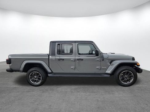 Used 2022 Jeep Gladiator Overland w/ Popular Equipment Package image 3
