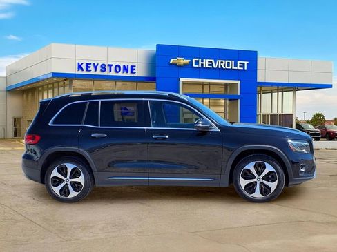 Used 2024 Mercedes-Benz GLB 250 image 8