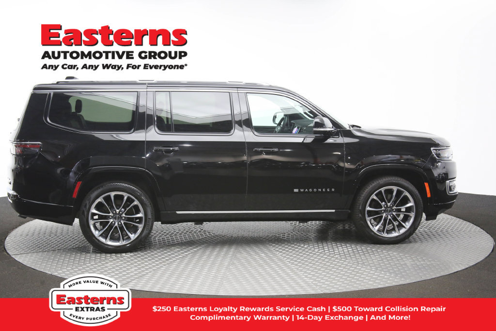 Used 2024 Jeep Wagoneer Series III w/ Premium Group I AWD/4WD image 52
