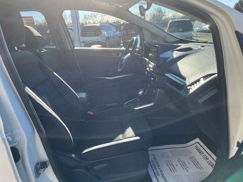 Used 2022 Ford EcoSport SE image 11