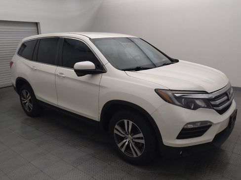 Used 2018 Honda Pilot EX image 11