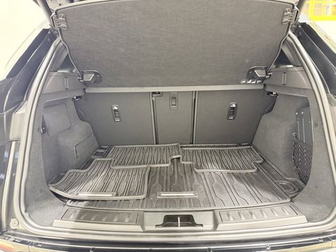 Used 2025 Land Rover Range Rover Evoque Dynamic SE image 42