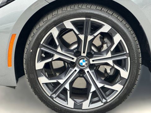 Used 2025 BMW 330i Sedan w/ Premium Package image 11