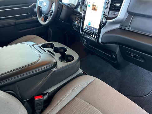 Used 2024 RAM 2500 Big Horn w/ Safety Group image 15