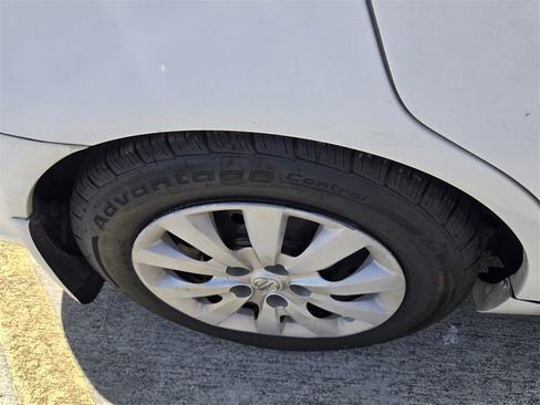 Used 2005 Nissan Altima 2.5 S w/ (S02) Side Airbags Pkg image 8