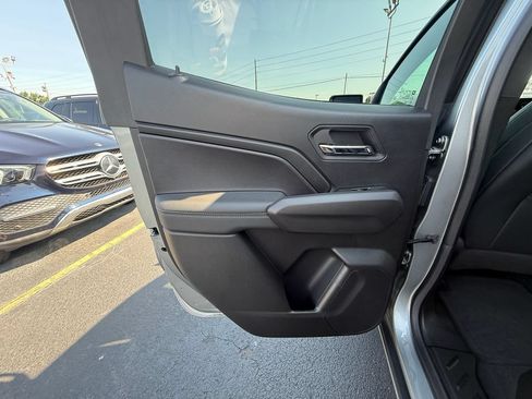 Used 2024 Chevrolet Colorado LT w/ LT Convenience Package III AWD/4WD image 19