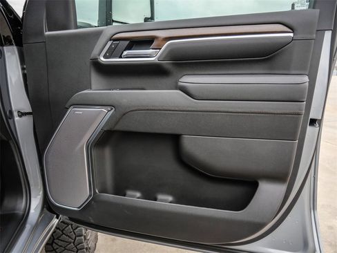 New 2026 Chevrolet Silverado 3500 High Country w/ High Country Premium Package image 28