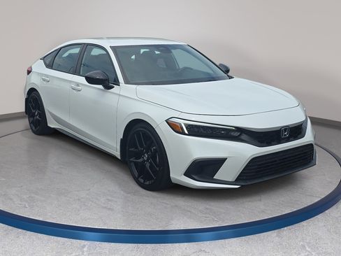 Certified 2024 Honda Civic Sport image 3