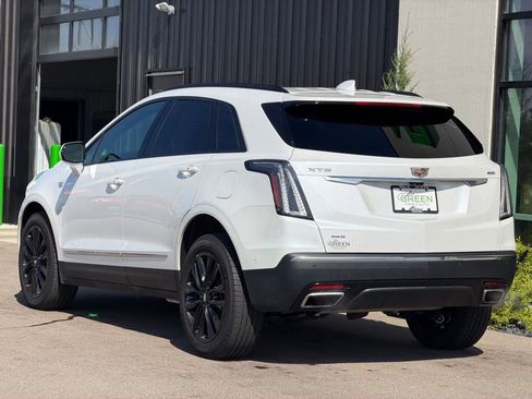 Used 2023 Cadillac XT5 Sportv w/ Technology Package AWD/4WD image 3