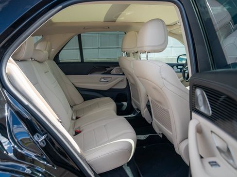 Used 2024 Mercedes-Benz GLE 450 4MATIC image 25