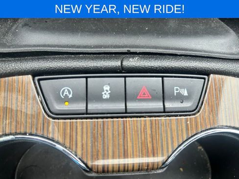 Used 2023 GMC Acadia SLE w/ Driver Convenience Package image 19