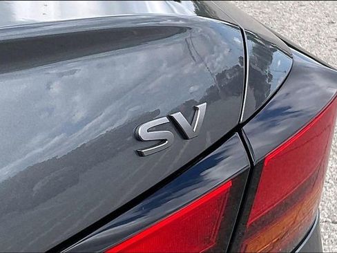 Used 2024 Nissan Altima 2.5 SV w/ SV Premium Package AWD/4WD image 8