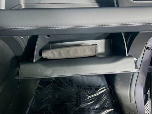 Certified 2023 Honda Pilot Touring image 31