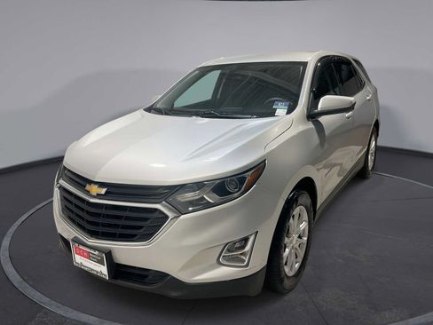 Used 2019 Chevrolet Equinox LT FWD image 1