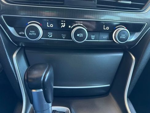 Used 2018 Honda Accord Sport image 6
