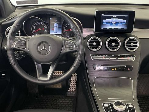 Used 2019 Mercedes-Benz GLC 300 4MATIC image 26