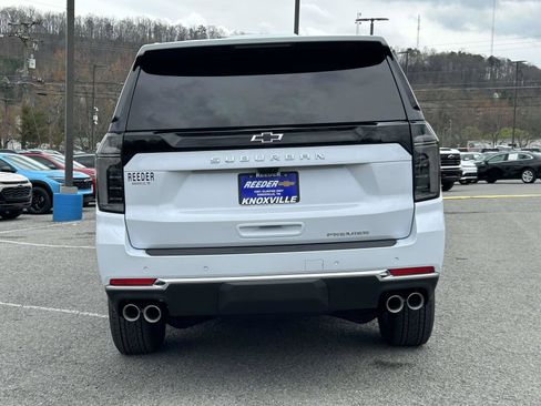 New 2026 Chevrolet Suburban Premier image 4