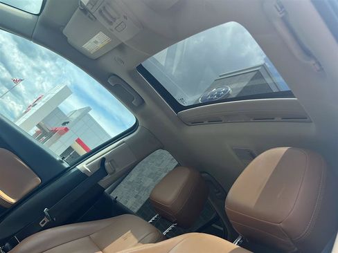 Used 2017 Buick Encore Essence FWD image 10