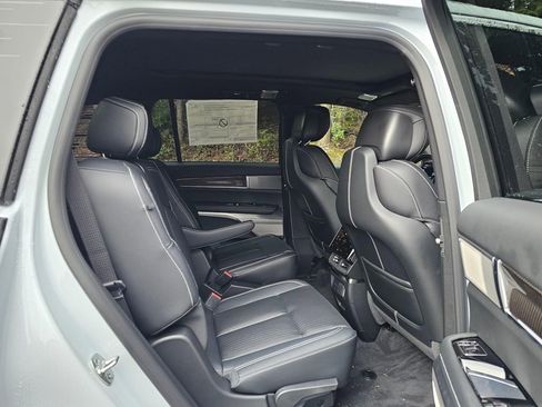 New 2026 Cadillac Vistiq Luxury image 13