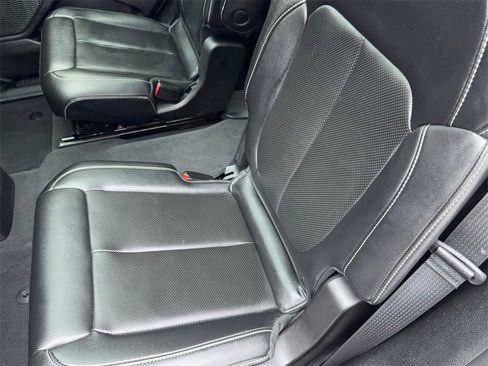 Used 2024 Jeep Grand Cherokee L Limited w/ Luxury Tech Group II image 45