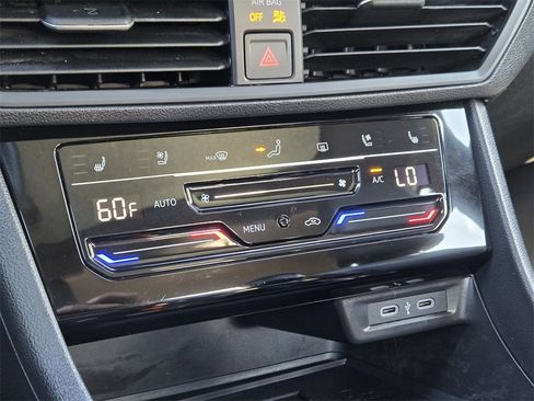 Used 2025 Volkswagen Jetta GLI Autobahn image 21