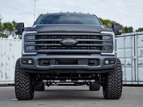 New 2025 Ford F250 Lariat w/ Lariat Ultimate Package image 10