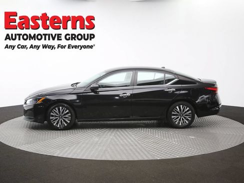 Used 2024 Nissan Altima 2.5 SV FWD image 59