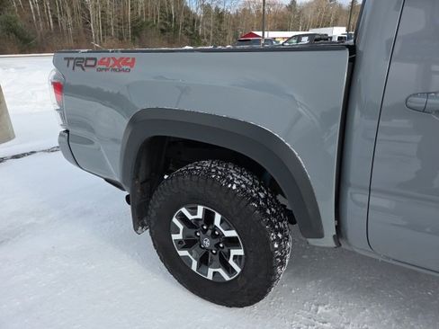 Used 2021 Toyota Tacoma TRD Off-Road image 30