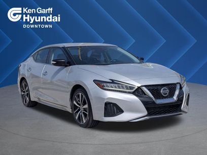 Used 2022 Nissan Maxima SV w/ Floor Mat Group