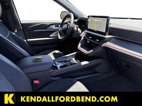 Certified 2025 Ford Explorer ST AWD/4WD image 15