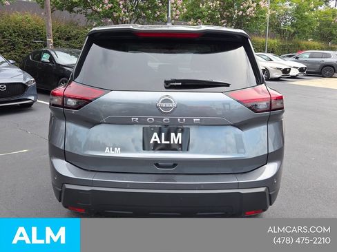 Used 2025 Nissan Rogue SV FWD image 11
