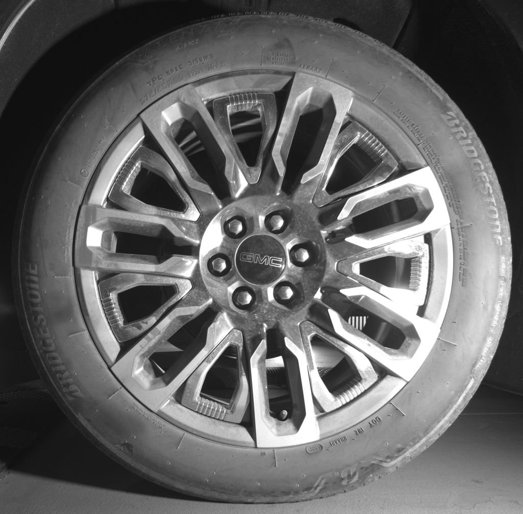 Used 2023 GMC Yukon XL Denali Ultimate AWD/4WD image 10