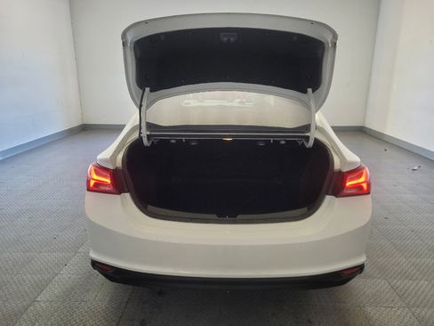 Used 2023 Chevrolet Malibu LT FWD image 29