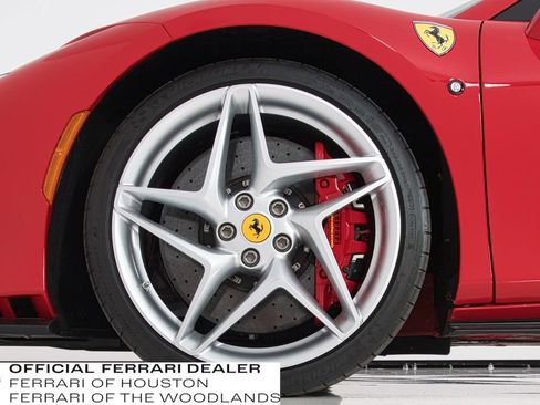 Used 2023 Ferrari F8 Tributo image 17