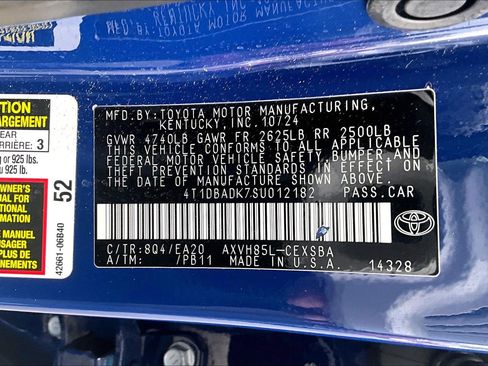 Used 2025 Toyota Camry SE image 29