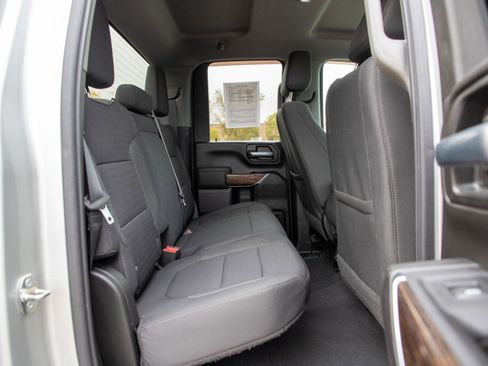 Used 2022 GMC Sierra 2500 SLE w/ SLE Value Package; image 14