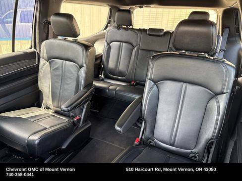 Used 2024 Jeep Wagoneer L Series II w/ Flexible Seating Group AWD/4WD image 19