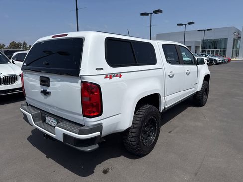 Used 2017 Chevrolet Colorado LT w/ LT Convenience Package AWD/4WD image 12