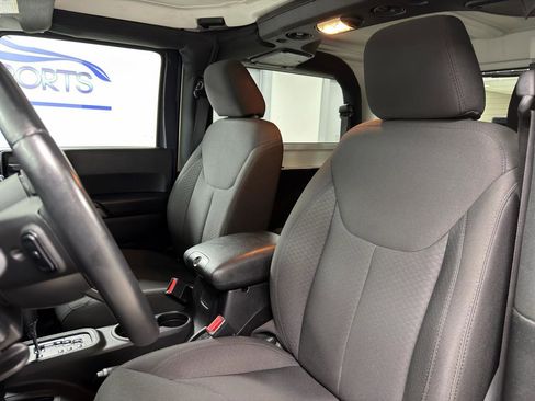 Used 2017 Jeep Wrangler Sport image 11