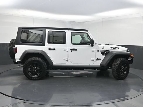 Used 2022 Jeep Wrangler Unlimited Sport AWD/4WD image 39