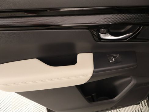 Used 2024 Honda CR-V EX-L image 17