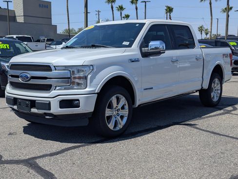 Used 2018 Ford F150 Platinum w/ Equipment Group 701A Luxury AWD/4WD image 5