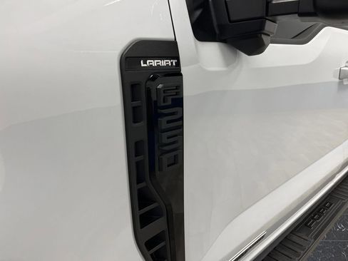Used 2024 Ford F250 Lariat w/ Lariat Ultimate Package image 41