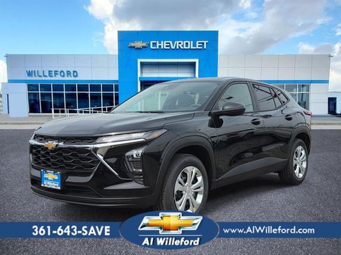 New 2026 Chevrolet Trax LS FWD image 1