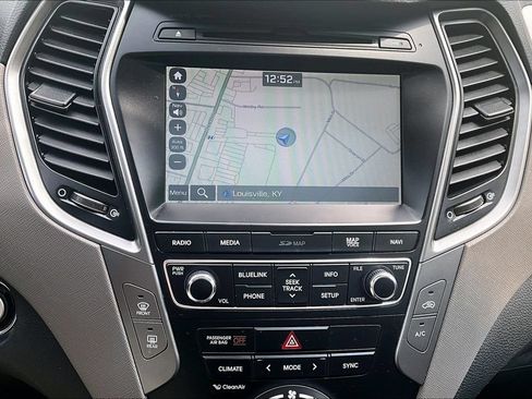 Used 2017 Hyundai Santa Fe Sport AWD/4WD image 32