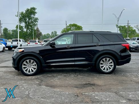 Used 2021 Ford Explorer Limited w/ Hybrid Equipment Group 310A AWD/4WD image 4