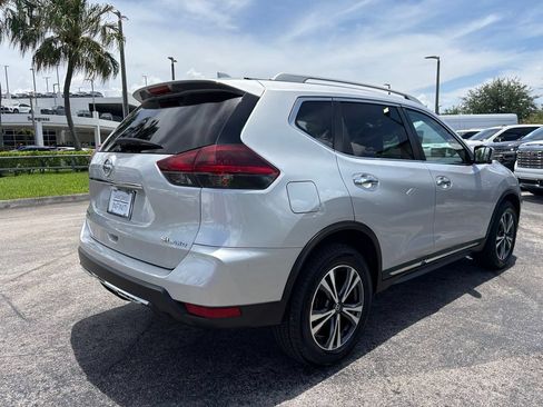Used 2018 Nissan Rogue SL AWD/4WD image 6
