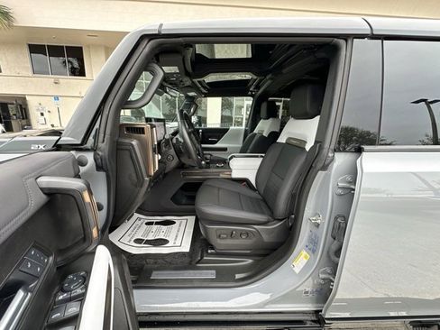 Certified 2025 GMC Hummer EV 2X w/ LPO, Sport Package image 18