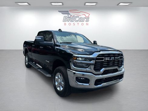 Used 2025 RAM 2500 Big Horn AWD/4WD image 3